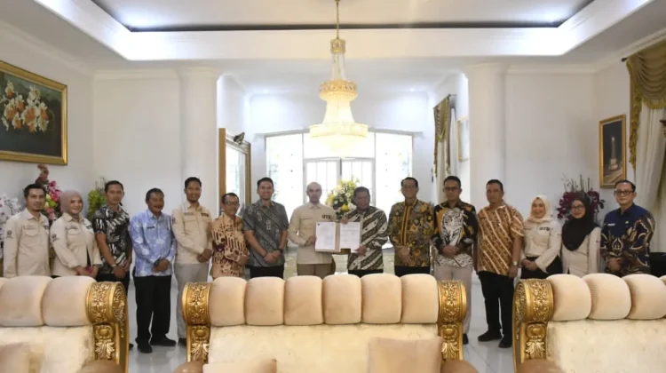 Pemkab Majalengka Kirim 100 Siswa Miskin Kuliah sambil Kerja di Jepang