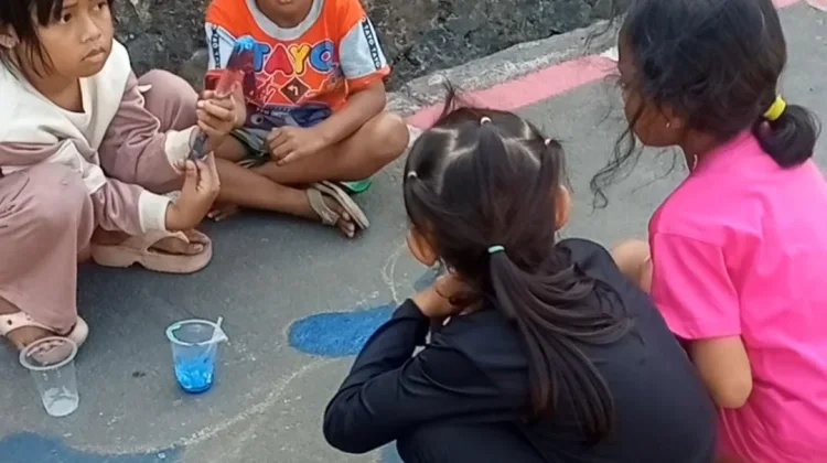 Jalan Kampung di Kadugede Berubah Jadi Kanvas Kemerdekaan
