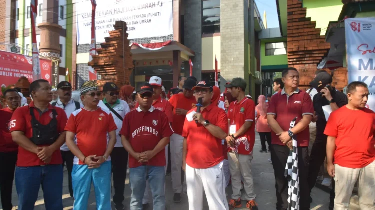 Sambut HUT ke-81 RI, Kemenag Kabupaten Cirebon Gelar Gerak Jalan Kerukunan