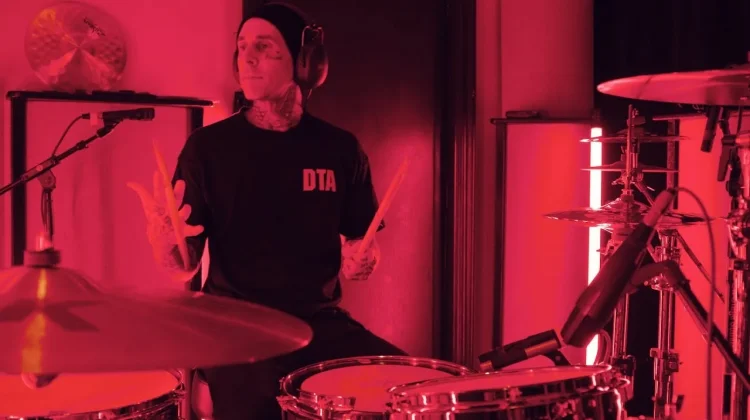 Travis Barker Konfirmasi Blink-182 Sedang Garap Album Baru