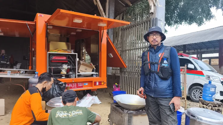 Dapur Umum BPBD Dukung Logistik 200 Personel di TPSA Ciniru