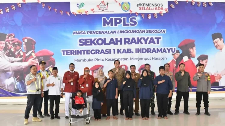 Bupati Lucky Hakim Tutup MPLS Sekolah Rakyat Indramayu