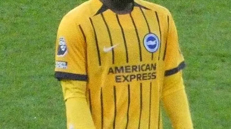 Carlos Baleba Makin Dekat Bergabung dengan Manchester United