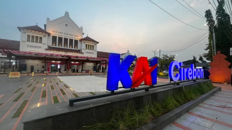 KAI Dorong Pariwisata melalui Layanan Shuttle Cirebon-Kuningan