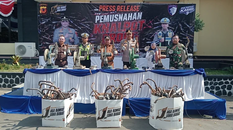 Polres Majalengka Musnahkan 1.356 Knalpot Brong