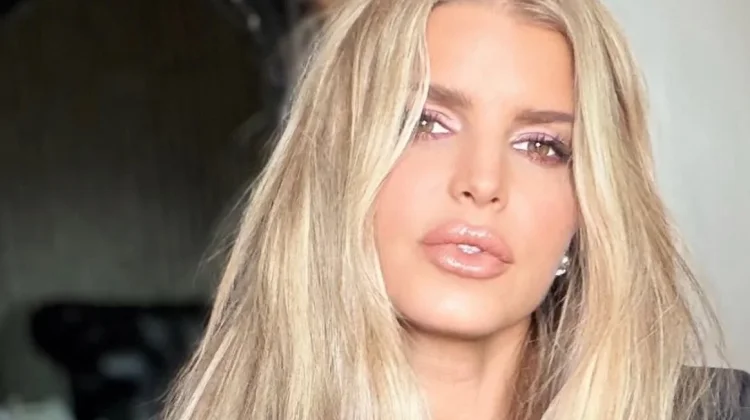 Jessica Simpson Siap Buka-Bukaan dalam Dokumenter Terbaru Netflix