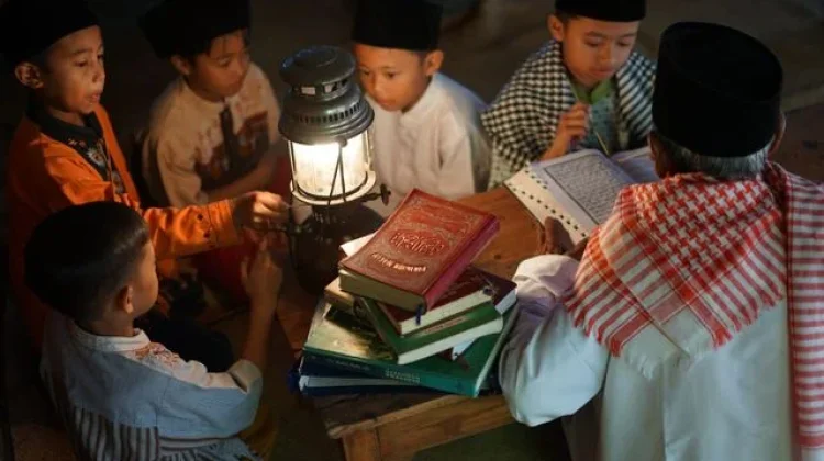 Maulid Nabi di Keraton Cirebon Didorong Perkuat Edukasi Islam