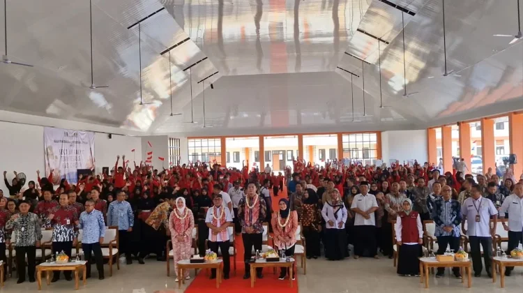 OJK Cirebon Perkuat Literasi Keuangan Siswa Sekolah Rakyat Terintegrasi