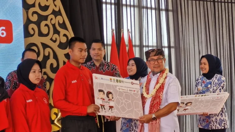 Bupati Cirebon Membuka Peringatan Hari Indonesia Menabung 2026