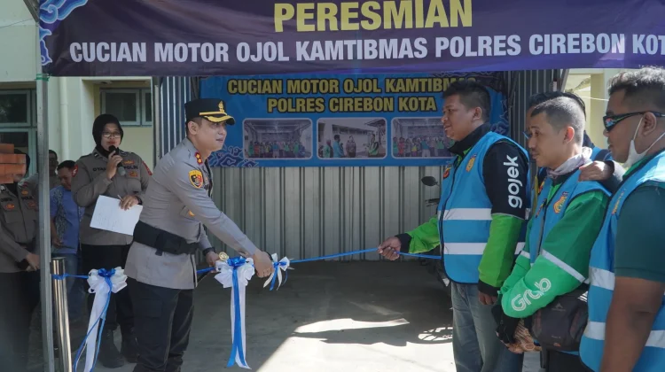 Polres Cirebon Kota Resmikan Cuci Motor & Bengkel Gratis untuk Ojol