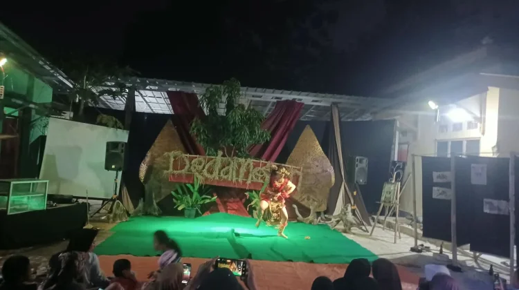 Kegiatan "Dedamenan" di Cikedung Indramayu Berlangsung Meriah