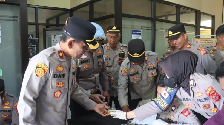Cegah Narkoba di Tubuh Polri, Polres Majalengka Tes Urine PJU & Kapolsek