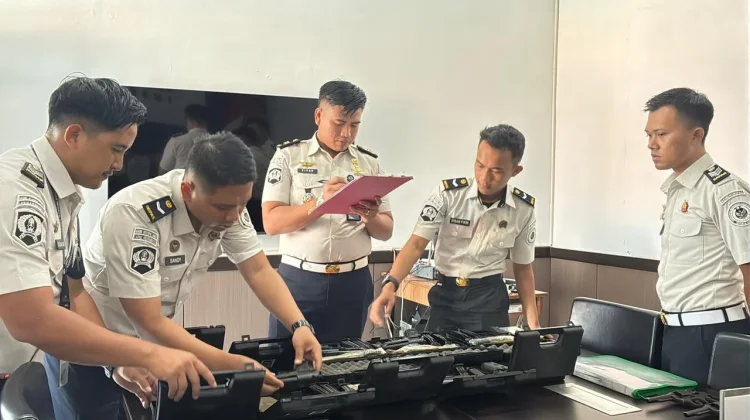 Lapas Indramayu Cek Senjata Api, Pastikan Pengamanan Siap Digunakan