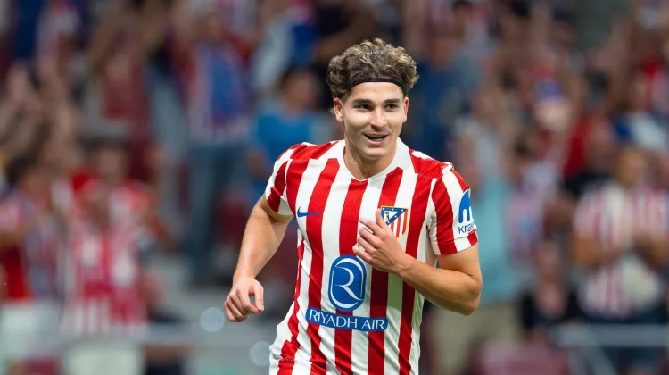 Julián Álvarez Pilih Bertahan di Atlético Madrid, Tolak Arsenal
