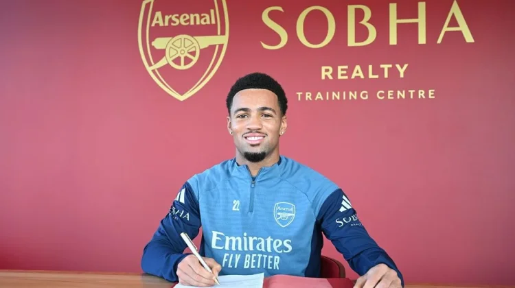 Borussia Dortmund Sepakat Pinjam Ethan Nwaneri dari Arsenal