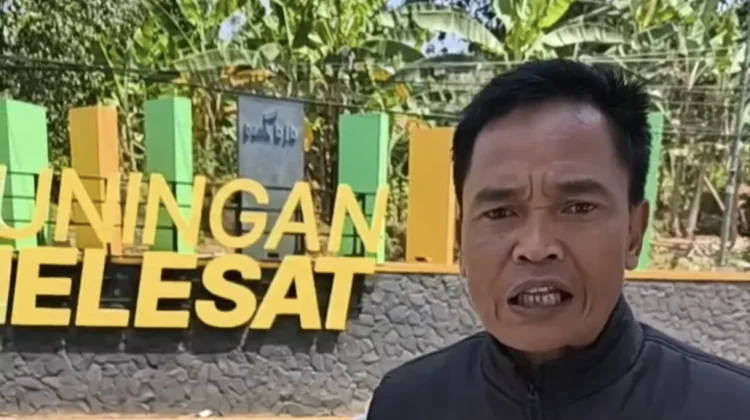 Warga Protes Tugu Bola Dunia Diganti, Dinilai Merusak Nilai Historis Kuningan