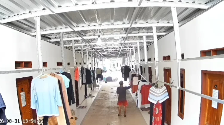 Viral CCTV Pria Diduga Ambil Pakaian dalam Wanita di Majalengka