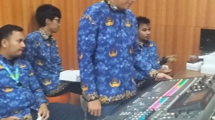 FOH Ada di Depan Panggung, Ini Alasannya