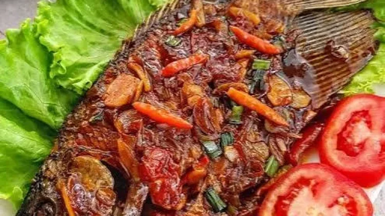 Cara Mengolah Ikan Gurame yang Benar Biar Nggak Amis dan Empuk Sempurna