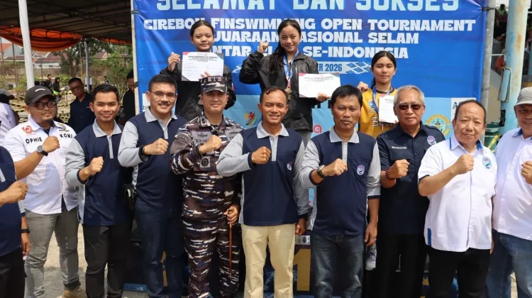 Danlanal Cirebon Apresiasi Kejuaraan Finswimming Nasional Selam di Kota Cirebon