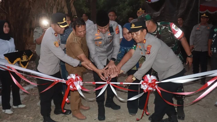 Permudah Akses Warga, Kapolres Majalengka Resmikan Jembatan Merah Putih