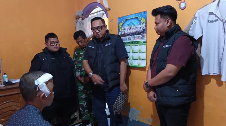 Tim Hotman 911 Kunjungi Korban Penganiayaan di Kuningan, Siap Kawal secara Pro Bono