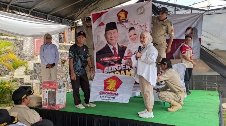 Laskar Gerindra Jabar 13 Salurkan Bantuan Warga