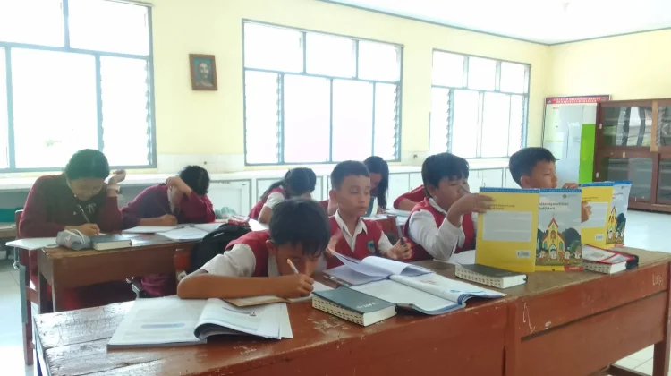 Sekolah Semua Agama, Bhinneka Tunggal Ika Hidup di SDN 17 Kuningan