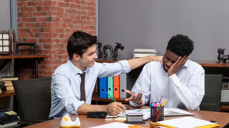 Etika Komunikasi Profesional demi Menjaga Kekompakan Tim