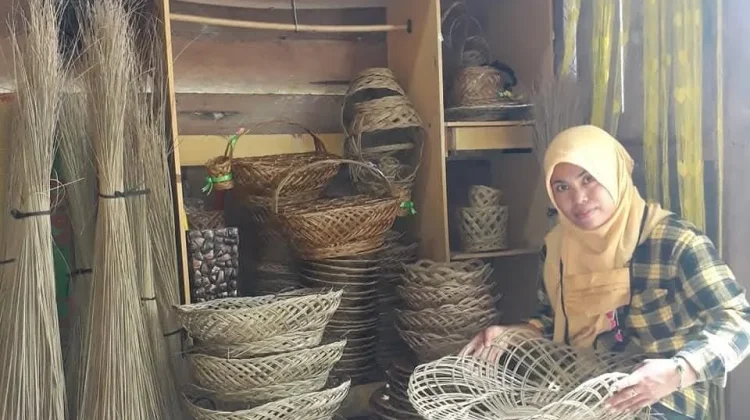 Dorong UMKM Naik Kelas, Kisah Sukses Pemilik Difa Kreasi