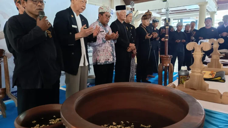Ritual Jamasan Pusaka Hari Jadi ke-499 Indramayu Disorot Publik