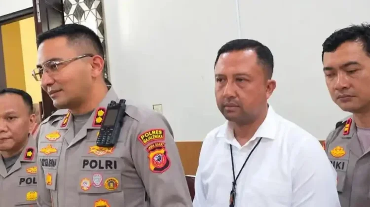 Miras Dijual lewat COD, Mobil Bawa Ratusan Botol Terjaring Polres Majalengka
