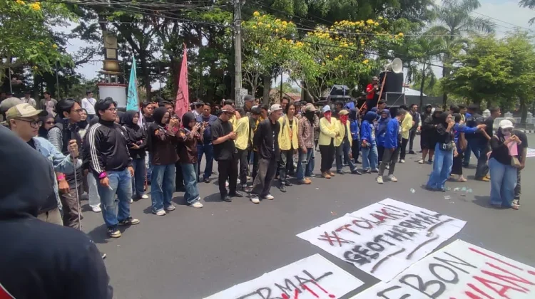 Geothermal Ciremai Mengemuka, Bupati Mengaku Tak Tahu, Massa Curiga