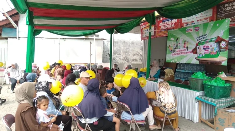 Posyandu di Alfamart Pamijahan Layani Kesehatan Ibu dan Anak
