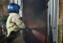 Tempat Pembuangan Limbah Parfum di Indramayu Terbakar