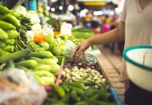 Warga Cirebon Nilai Harga Bahan Pokok Selama Ramadan Masih Wajar