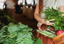 Permintaan Meningkat, Harga Kebutuhan Pokok jelang Lebaran Naik