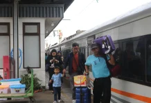 KAI Daop 3 Cirebon Ingatkan Penumpang Patuhi Aturan Bagasi Kereta