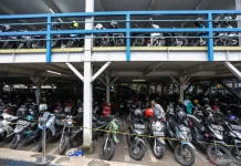 Keluhan Ramai Parkir Liar jelang Lebaran di Grup Facebook KOCI