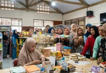 Rumah Makan Kita Jadi Pusat Oleh-Oleh di Kuningan