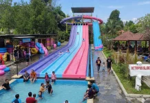 Tiket Murah Pengunjung Serbu Aqua Park Kuningan