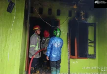 Diduga Dibakar ODGJ, Satu Rumah di Kejuden Cirebon Hangus Terbakar