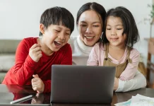 Larangan Medsos Anak Perlu Dukungan Orang Tua dan Sekolah