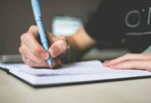 Menjaga Kesehatan Mental Melalui Kebiasaan Menulis Jurnal Harian