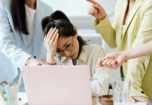Mengenal Micromanaging: Gaya Kepemimpinan yang Menghambat Kreativitas