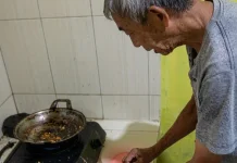 Warga Binaan Ciptawening Kuningan Bertahan Hidup Dengan Singkong