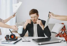 Stres Kerja,  Musuh Diam-Diam bagi Kesehatan Mental