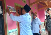 Penerima Bansos Majalengka Ditempeli Stiker