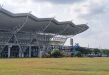 Calon Jemaah Haji Kloter 1 KJT asal Indramayu Berangkat dari BIJB Kertajati