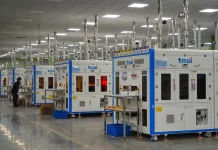 PLN IP Dukung Target 100 GW PLTS di Solartech Indonesia 2026